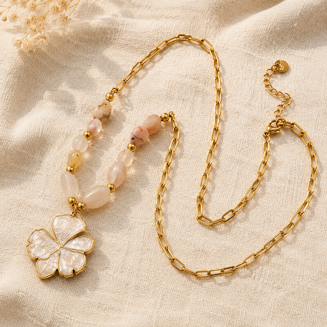 Moonpetal Necklace